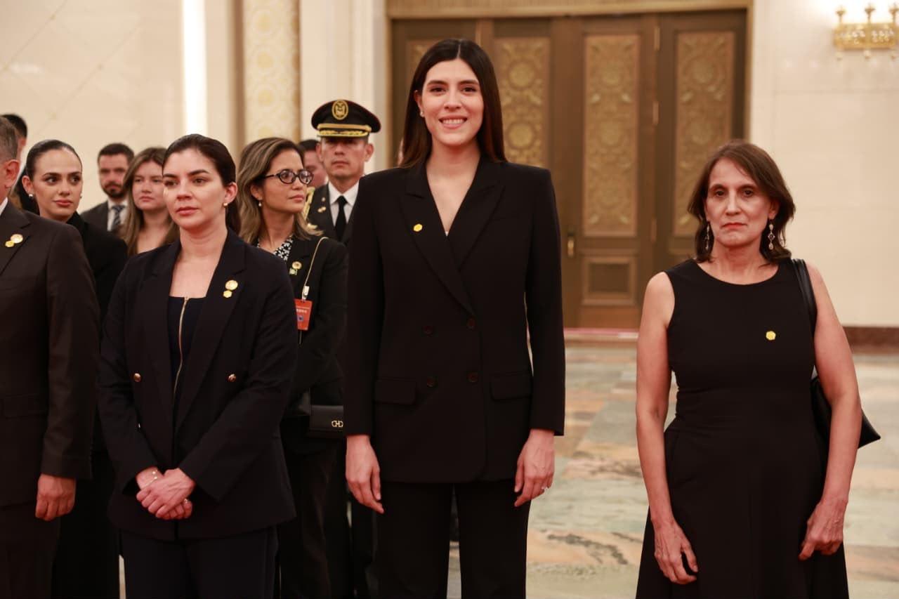 Asambleísta manabita Valentina Centeno acompañó a Daniel Noboa en reunión con Xi Jinping