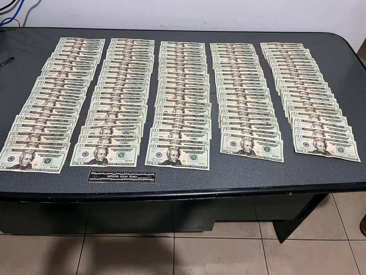 Ejército encuentra más de 234 mil dólares en una caja fuerte en Cuenca: así fue el operativo